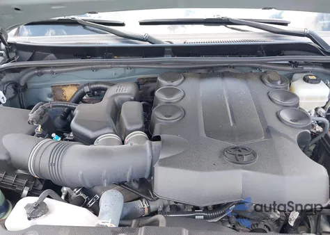 2021 Toyota 4Runner Trd Pro z USA, uszkodzony, nr VIN JTELU5JR0M5910196